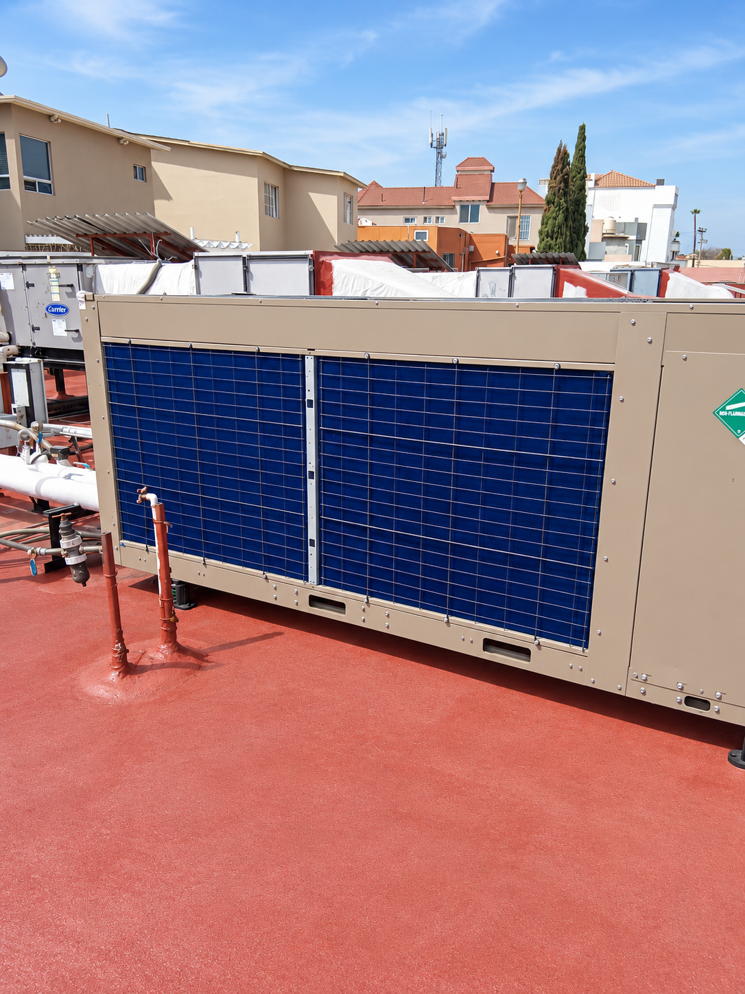 Equipo de climatización instalado en una azotea